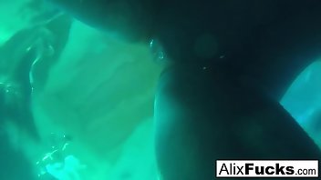 Underwater Lesbian Pussy Blonde 