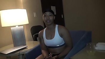 Gagging Cumshot Lesbian Black 